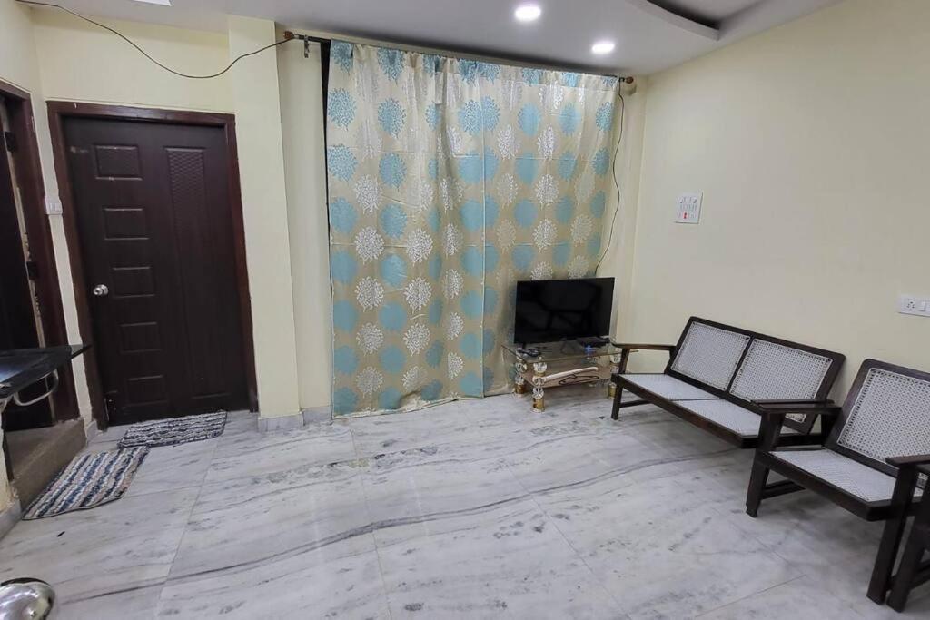 Paramount Cozy Hyderabad Exterior foto